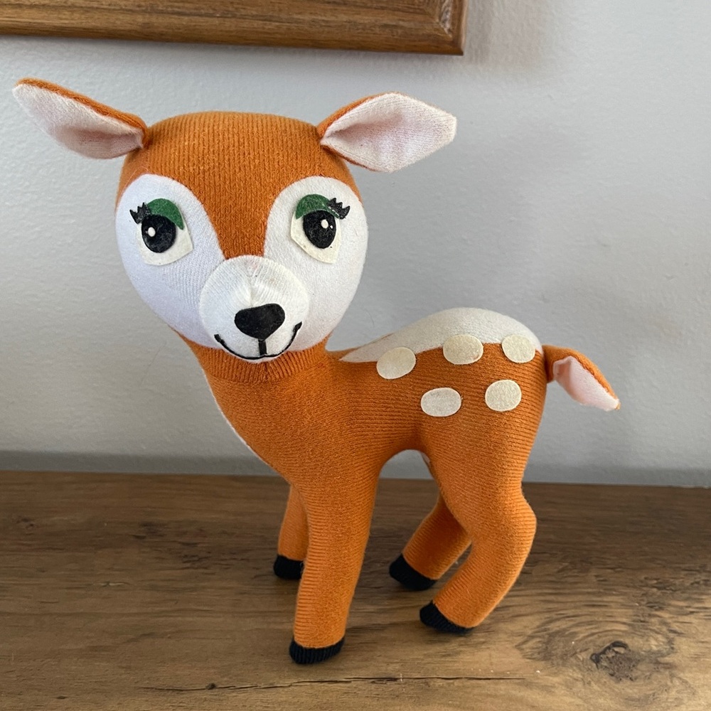 Vintage 1975 Stuffed Bambi Deer Animal Toy. Cuddly Toy Collectible. Dream Pets